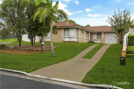 Property photo of 1 Colorado Street Kearns NSW 2558
