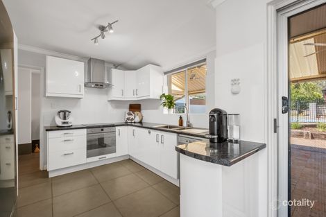 Property photo of 16 Alandale Road Greenmount WA 6056