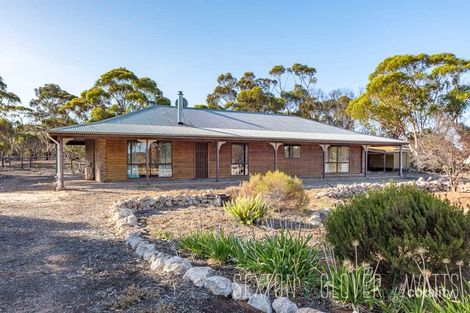 390 Schenscher Rd, Monarto, SA 5254