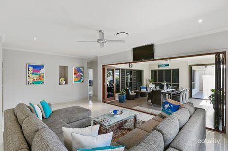 Property photo of 8 Lucas Drive Burrum Heads QLD 4659