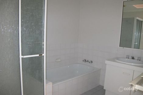 Property photo of 91 Wynyard Cleveland QLD 4163