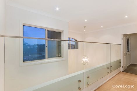 81 Bollard Cct, Clear Island Waters, QLD 4226