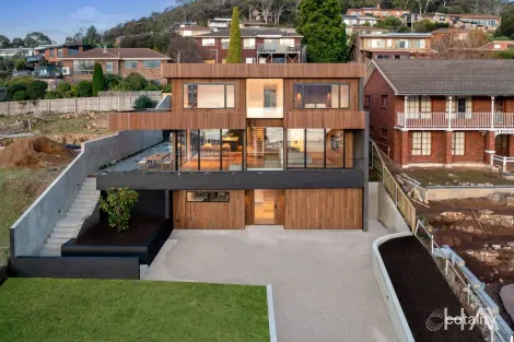 Property photo of 63 Cornwall Street Rose Bay TAS 7015