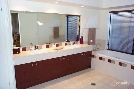 Property photo of 35 Habitat Place Drewvale QLD 4116