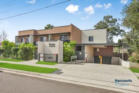 4/27c Carinya Rd, Girraween, NSW 2145