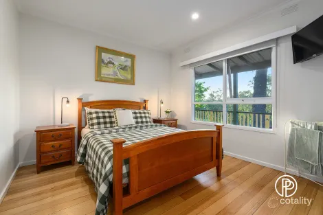 Property photo of 50 Longs Road Yellingbo VIC 3139