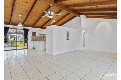 Property photo of 7 Topham Court Hillcrest QLD 4118