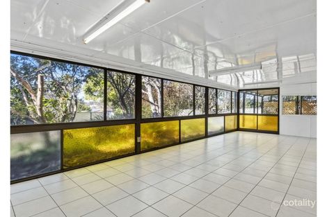 Property photo of 7 Topham Court Hillcrest QLD 4118