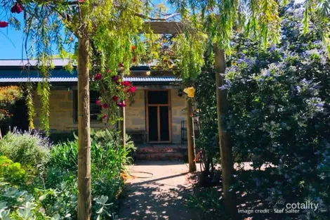 30 Commercial Rd, Watervale, SA 5452