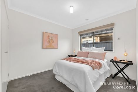 Property photo of 6 Grasswren Rise South Morang VIC 3752