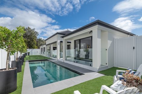 Property photo of 6 Portmarnock Court Twin Waters QLD 4564