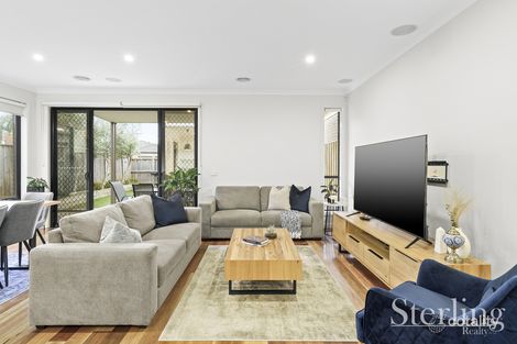 Property photo of 22 Bushlark Crescent Williams Landing VIC 3027