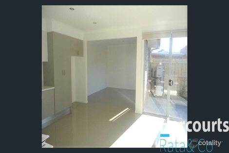 Property photo of 2/12 Smith Street Reservoir VIC 3073