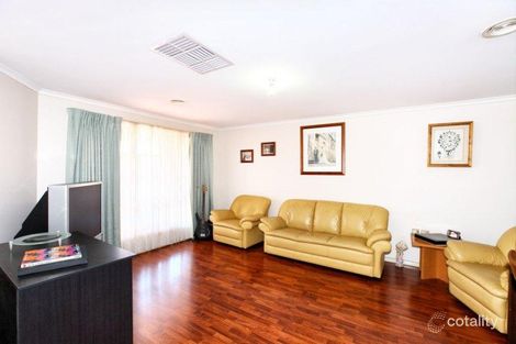 Property photo of 20 Lincolne Crescent Roxburgh Park VIC 3064
