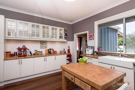 Property photo of 92 Rennie Crescent South Hilton WA 6163
