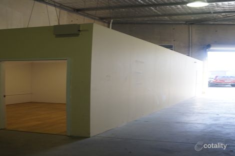 3/9 Merino Ent, Cockburn Central, WA 6164