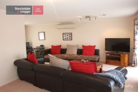 Property photo of 11 Libra Crescent Moe VIC 3825