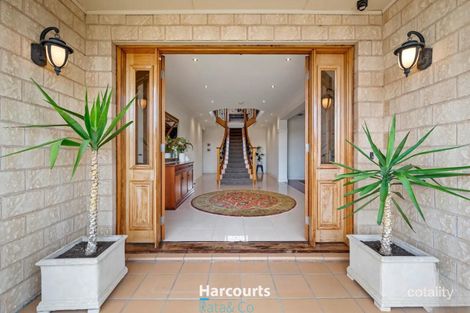 Property photo of 10 Grovedale Close Thomastown VIC 3074