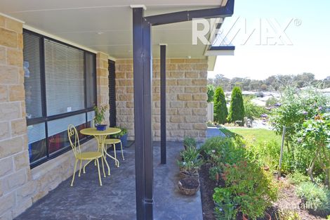 Property photo of 17 Balala Crescent Bourkelands NSW 2650