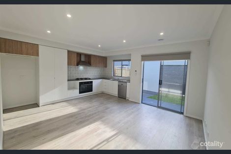 Property photo of 5 Notting Walk Wyndham Vale VIC 3024