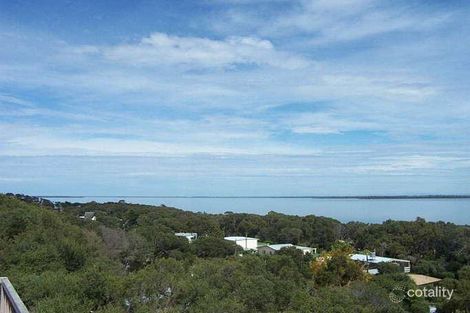 Property photo of 95 Wattle Grove Loch Sport VIC 3851