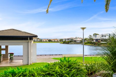 Property photo of 3129 Riverleigh Drive Hope Island QLD 4212