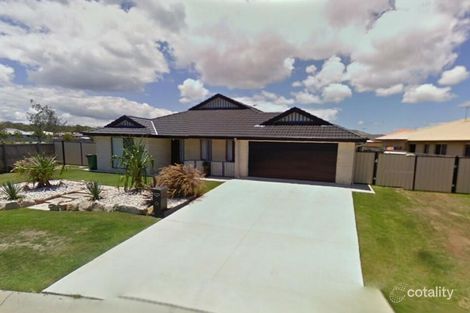 16 Reeders St, Sandstone Point, QLD 4511