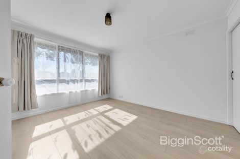 Property photo of 9 Mackinnon Court Keysborough VIC 3173