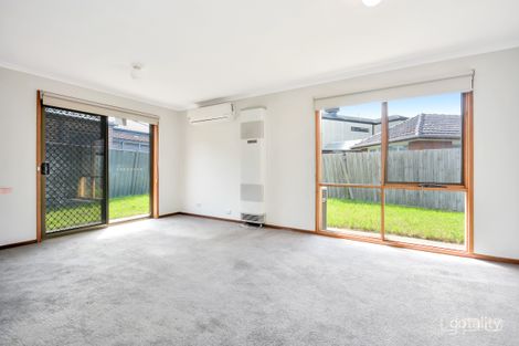 Property photo of 1/2 Greens Road Wyndham Vale VIC 3024