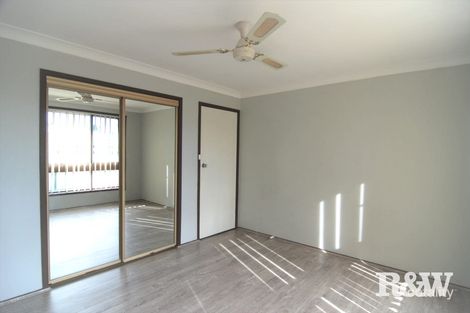 Property photo of 5 Midwinter Row St Clair NSW 2759