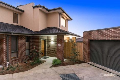 Property photo of 2 Wang Close Mooroolbark VIC 3138