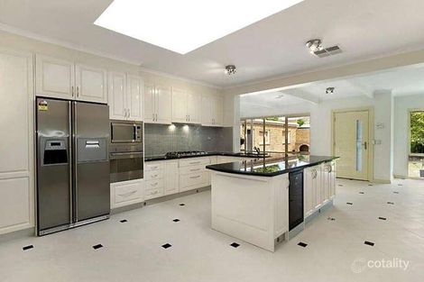 Property photo of 10 Ormond Road Ascot Vale VIC 3032