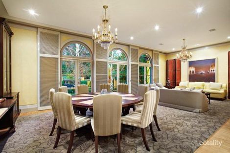 Property photo of 12 Pearson Grove Caulfield North VIC 3161