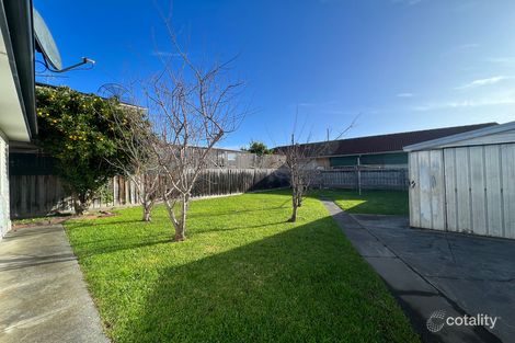 Property photo of 33 Norfolk Crescent Frankston North VIC 3200