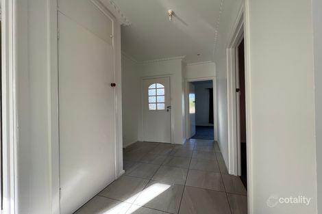 Property photo of 33 Norfolk Crescent Frankston North VIC 3200