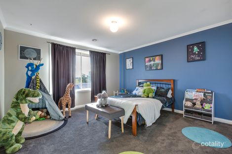 Property photo of 3 Power Place Taylors Lakes VIC 3038