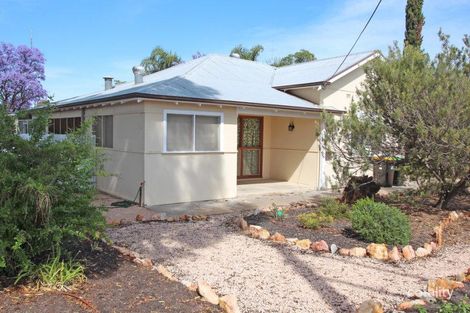 1 Sixteenth St, Renmark, SA 5341