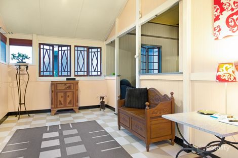 Property photo of 17 Fletcher Parade Bardon QLD 4065