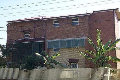 2 Balmoral Tce, East Brisbane, QLD 4169