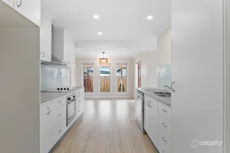 Property photo of 2/76 Tooley Street Maryborough QLD 4650
