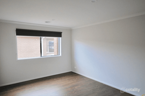 Property photo of 9 Vasello Circuit Cranbourne South VIC 3977