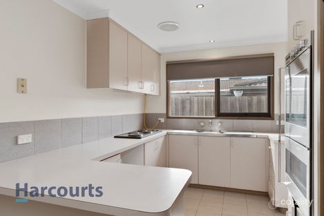 Property photo of 5 Rowellyn Avenue Carrum Downs VIC 3201