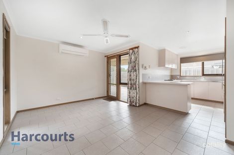 Property photo of 5 Rowellyn Avenue Carrum Downs VIC 3201