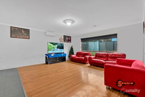 Property photo of 14 Montvale Drive Craigieburn VIC 3064