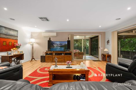 Property photo of 6 Royanne Close Bunyip VIC 3815