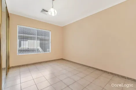 Property photo of 8 Gwandalan Road Edensor Park NSW 2176