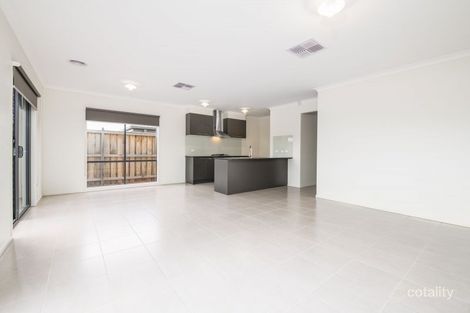 Property photo of 34 Ellaroo Circuit Clyde North VIC 3978