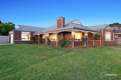 Property photo of 15 Lincolne Crescent Roxburgh Park VIC 3064