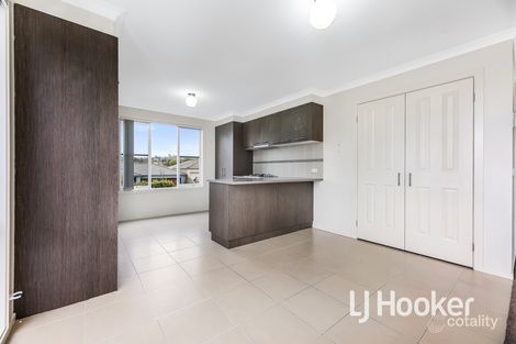 Property photo of 19 McClenaghan Place Pakenham VIC 3810