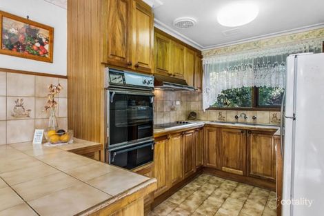 Property photo of 2 Jennifer Court Avondale Heights VIC 3034